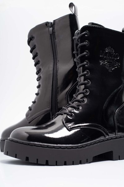 Mayo bakancs fekete lakk 5210