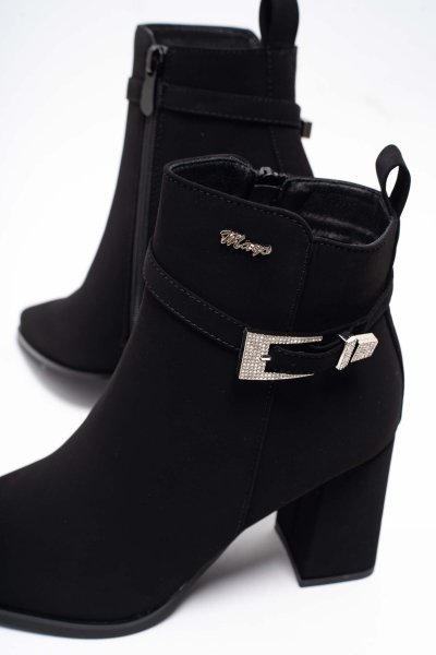 Strasszköves bokacsizma fekete magas sarkú velúr 5232