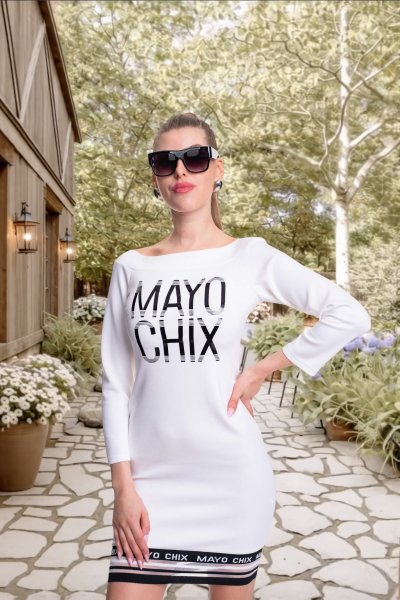 Mayo Chix - Mona ruha nyers